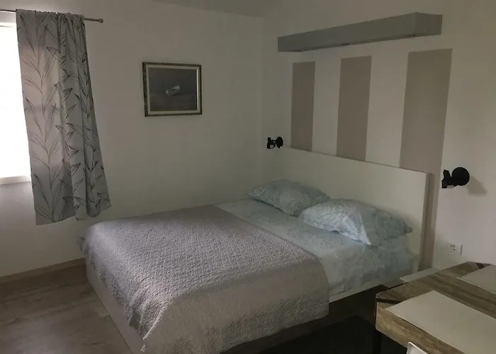 Studio Apartman Dado